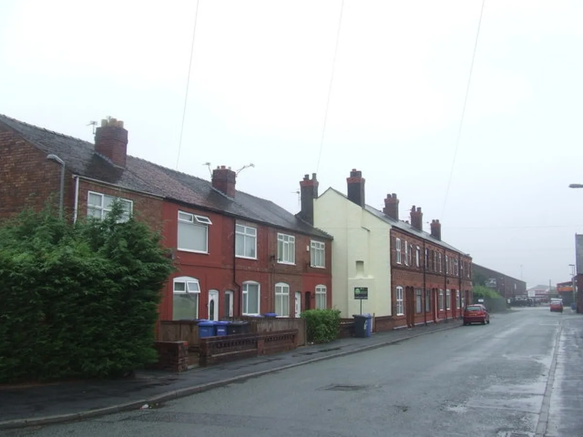 Hoyle Street, Warrington. The unparished inner town, the wards inside the ring of villages, has a median sale price of £165,000, less than half Appleton's